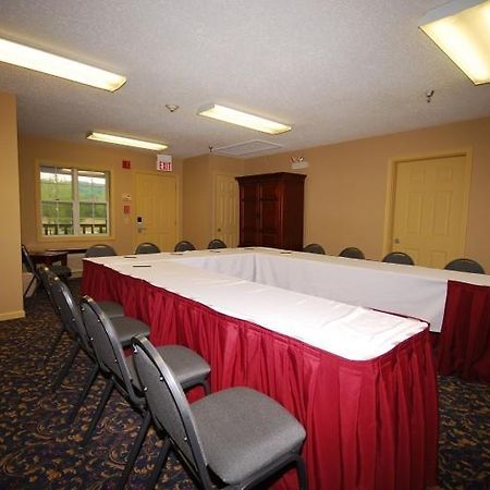 Newbury Inn Brookfield Extérieur photo