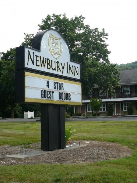 Newbury Inn Brookfield Extérieur photo