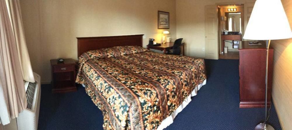 Newbury Inn Brookfield Extérieur photo
