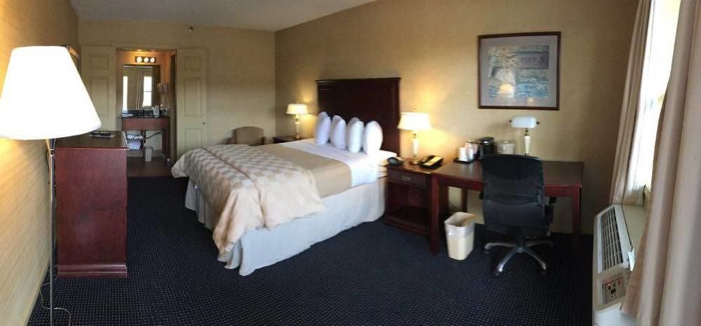 Newbury Inn Brookfield Extérieur photo